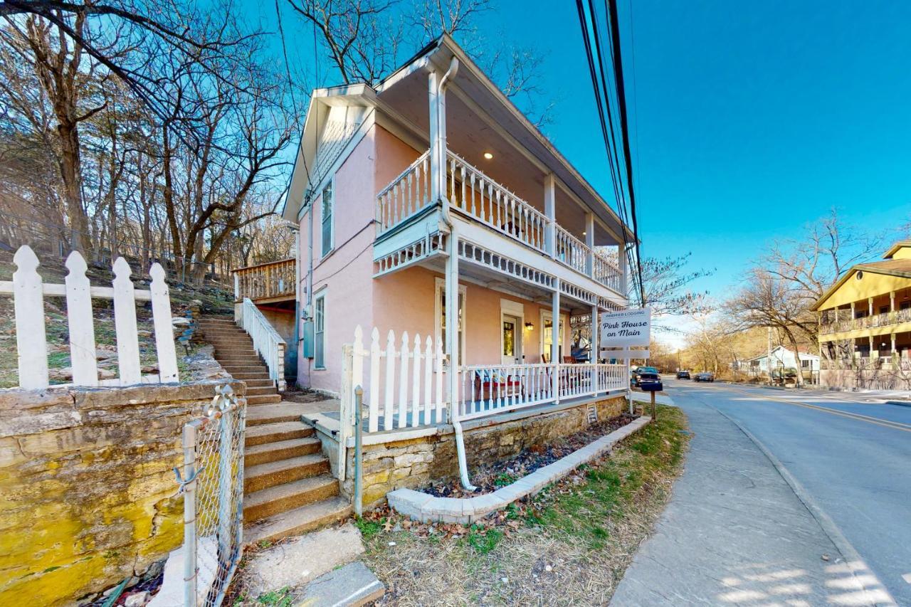 ユリーカ・スプリングスThe Pink House On Main - Upperアパートメント エクステリア 写真